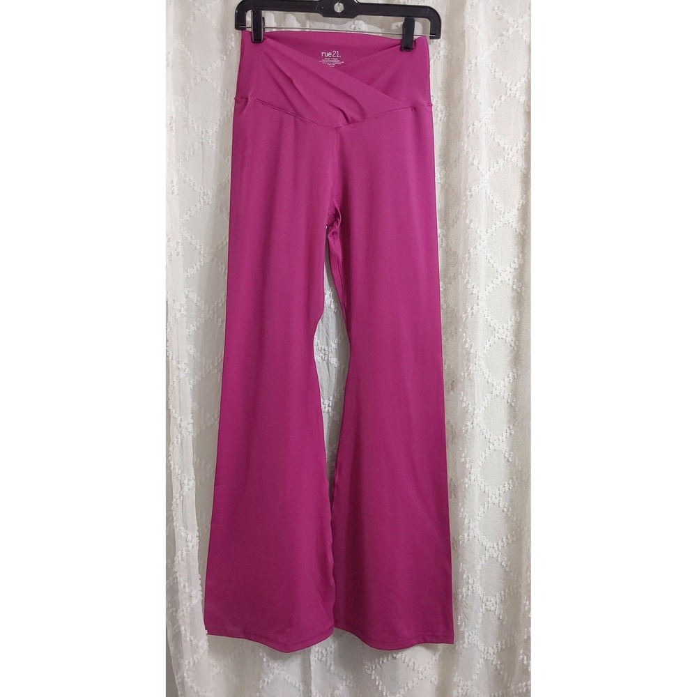 Rue21 Womens Magenta‎ Pink Crossover V-Waist Flare Yoga Pants Large RN70829